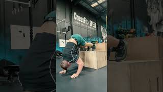 Pike Handstand Push up