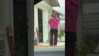 My mom thought someone was stealing my car and that the camera was a gun  #comedy #scare