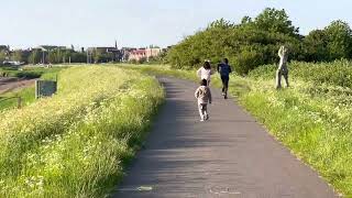 Texas USA - Virtual Walking Tour & Travel Guide 🎧 Binaural City SoundBeautiful side walk at river.