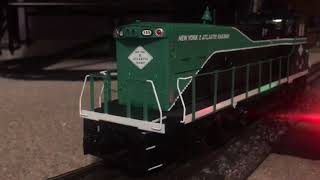 Mth NY&A mp15 delivers the trash cars