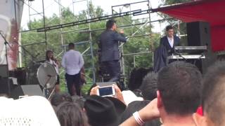 Alerta Zero Bailando Sexy el Harlem Shake (entre otras) En La Plaza Garibaldi Chicago 08/11/13