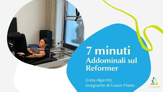 Pilates reformer per gli addominali