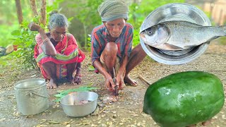 village grandma cooking FISH CURRY with PAPAYA and eating with hot rice || actual village life india