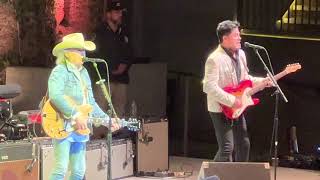 Dwight Yoakam - Keep on the Sunny Side