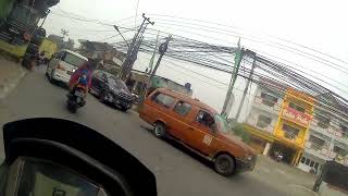 Jalan jalan menuju arah pasar kecapi dari jatimakmur