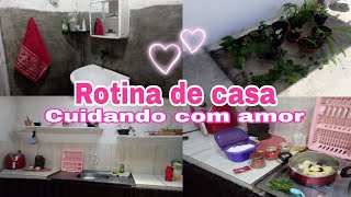 ROTINA COM A CASA, LAVEI BANHEIRO,CUIDANDO DAS PLANTAS, BATATINHA E BETERRABA REFOLGADA - LAR DA PRI