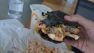 MEXICAN MAN IN MALAYSIA TRYING MCDONALDS NEW SWEET SPICY KOREAN BURGER