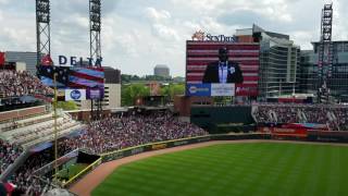 Braves' seventh-inning stretch Timothy Miller sings God Bless America