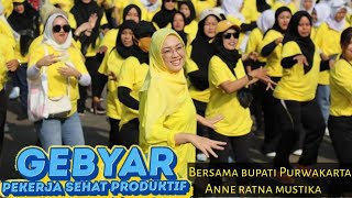 Senam sehat bersama bupati Purwakarta Anne ratna mustika II live lapangan pasanggrahan padjajaran