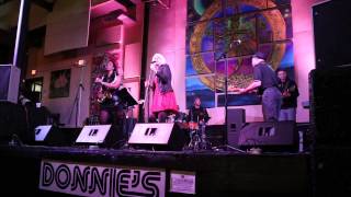 Brooke Thomas and the Blue Suns live at Frost Fest 2014