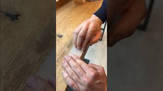 That's how you give your knives the final touch when sharpening!  #rollingknifesharpener