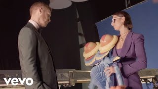 Calvin Harris, Dua Lipa - One Kiss (Behind the Scenes)