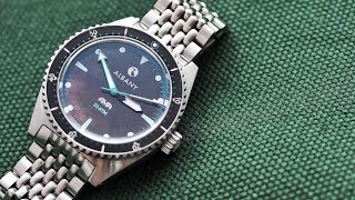 Albany Ama Dive Watch: Amazing Value & Totally Unique (in 4K video)