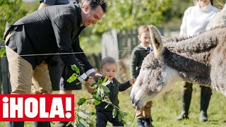 Los pequeños Charles y François de Luxemburgo, dos simpáticos granjeros entre burros y gallinas