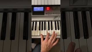 Beginner Piano Lesson - How To Play Major Chord INVERSIONS #piano #pianotutorial #pianolesson