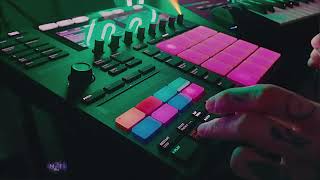 Making beat MASCHINE MK3