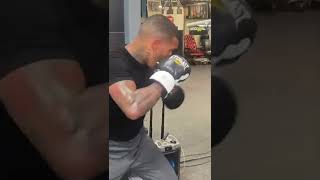 Conor Benn Training | SMASHING THE HEAVY BAG 🥊  #conorbenn