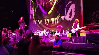 New Years Day - Shut Up - live in San Antonio 9/29/2022