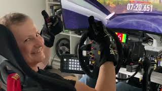 Matthias auf der Rally Polen - Dirt Rally 2.0 im Highend Rennsimulator mit anschließendem Statement