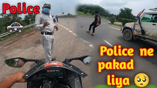 Police Ne Pakad liya Aaj To 🚓🚨  // Police Vs R15v3 biker 😤