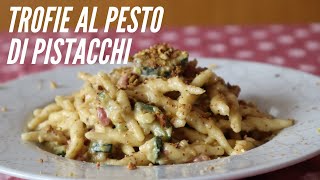 Trofie al pesto di pistacchi - pancetta e zucchine - ricetta facile e veloce