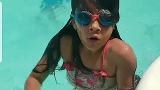 Sarah acordou brava com a mamãe - Pescando e piscina