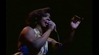 Gladys Knight: I Will Survive snippet/interview (1981)