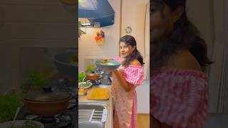 නටලා වේලාවක් තිබ්බොත් උයනවා😋🤤| Yummy Sri Lankan Food #shorts #viral #trending #food #srilankanfood