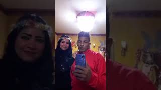 اديني شوية حب أديكي شوية سعادة أديكي شوية روحي من روحي - مسخره 😂