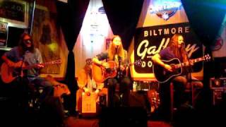 Blackberry Smoke - Sanctified Woman (Acoustic)