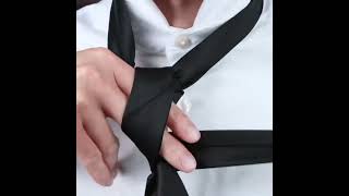 How to tie a tie