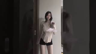 Denim shorts sexy outfit👚#dance #beauty #fpv #youtubeshorts #yoga #jeans #청바지