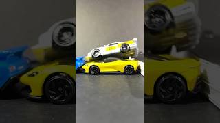 🚗💥🚙 Hot Wheels Cars Racing and Crashing #hotwheels #cars #wow #lol #funny #collector #shorts