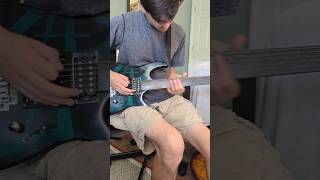 Homemade carbon fiber fretless guitar sounds gnarly #diy #guitar #fretlessguitar