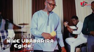 NIWE UBABARIRA by Egide BIGIRIMANA (live concert session 3 ) Carmel