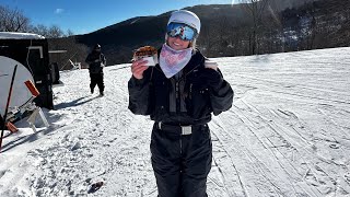 Skiing Sunday River in Maine! Could this be the best ski mountain in New England? ⛷️