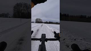 Mit Gravelbike rollt es sich auch im Schnee 😉