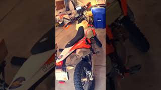 KTM 500 EXCF  Stock vs  FMF Pipe Sound Test