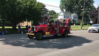 Clowning around at the Independence Day Parade