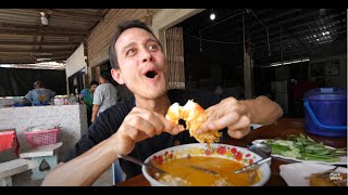 Giant Shrimp TOM YUM - Best Thai Food in Phatthalung, Thailand!