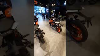 ktm duke 390  walk around 😍🔥💯 #ktm #duke390 #ktmduke #ktmduke390 #shorts #viral