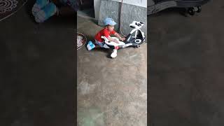 #cycle cycle.#cutebaby#viral #youtubshortvideo