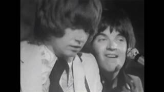 Too Young To Be Married - The Hollies ( Live ! 1971 )