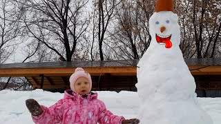 СНЕЖНАЯ БАБА. Строим снеговика.building a snowman.#snowman #eva #clog