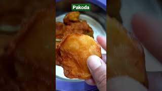 Barish me pakoda khaye/Evening snacks#shorts #lunchbox#youtubeshorts#pakoda#tiffinbox_recipes#snack