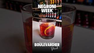 Boulevardier: Cuarto Cóctel de la Semana del Negroni 🥃 Tutorial Bartender #NegroniWeek 🍊 #Clips