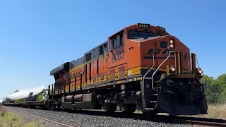 Loaded Wind Turbine Train! Solo BNSF ES44C4 Leads Wind Blade Train