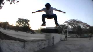 Alberto - Kickflip