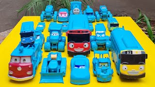 Collect minicars & disney car convoy! Play in the garden