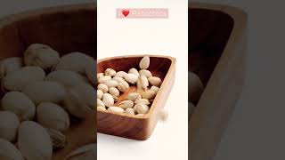 Pistachios are rich in fiber & protein, which can help keep you full longer & loose weight #snack